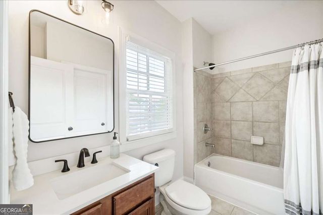 657 Dunbrody Drive, Milton, GA 30004