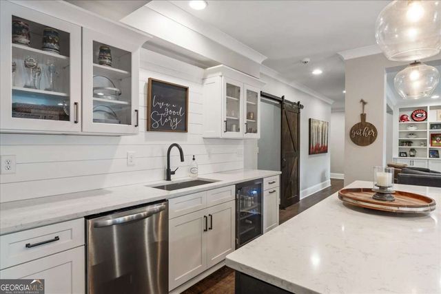 657 Dunbrody Drive, Milton, GA 30004