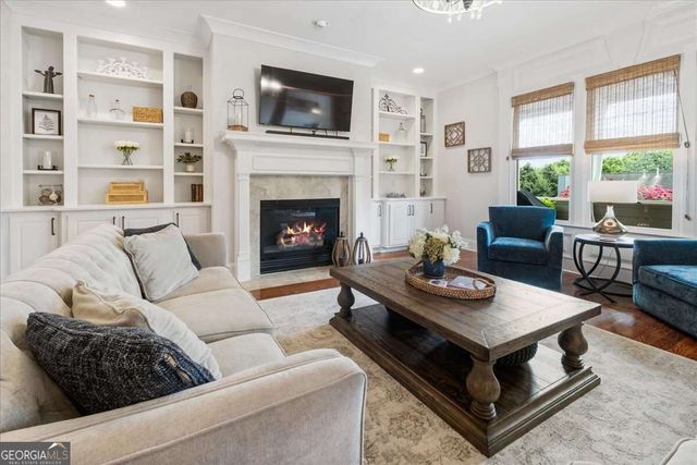 657 Dunbrody Drive, Milton, GA 30004