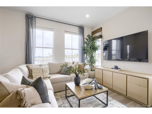 3554 Quincy Bay Pl, Loveland, CO 80538