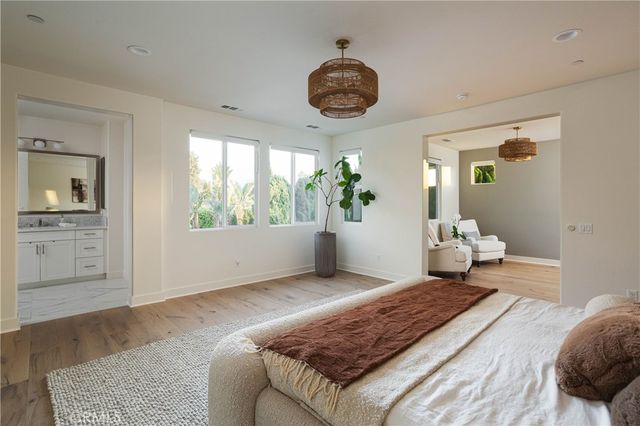 311 Costa Bella Court, Costa Mesa, CA 92627