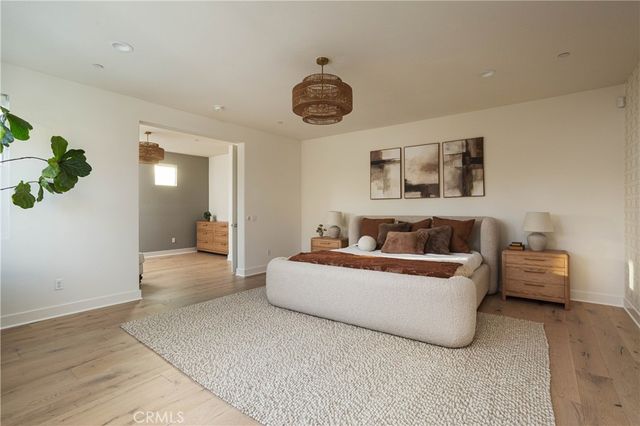 311 Costa Bella Court, Costa Mesa, CA 92627