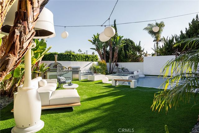 311 Costa Bella Court, Costa Mesa, CA 92627