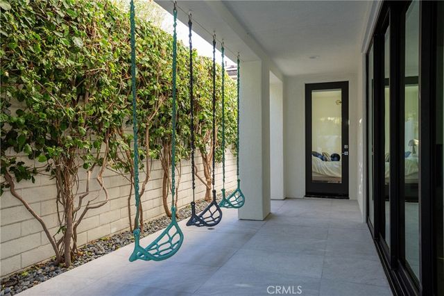 311 Costa Bella Court, Costa Mesa, CA 92627