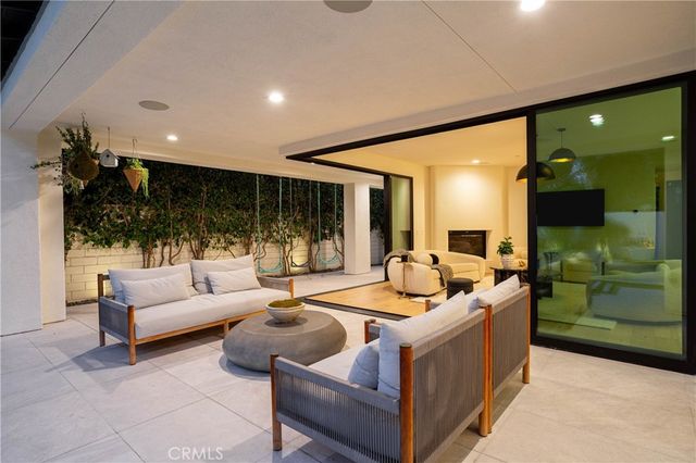 311 Costa Bella Court, Costa Mesa, CA 92627