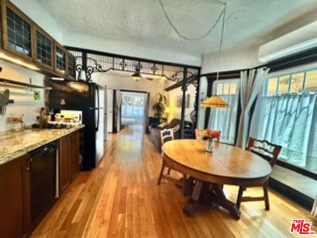 59 Dudley Avenue, Los Angeles, CA 90291