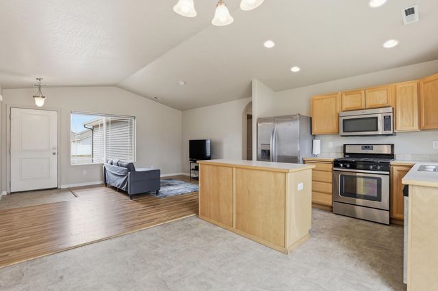 315 S Lawson St, Airway Heights, WA 99001