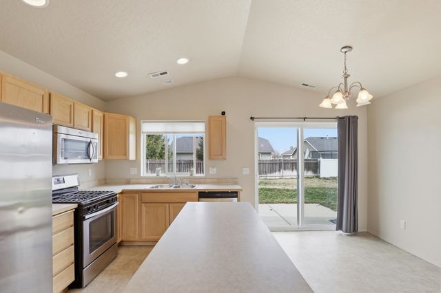 315 S Lawson St, Airway Heights, WA 99001