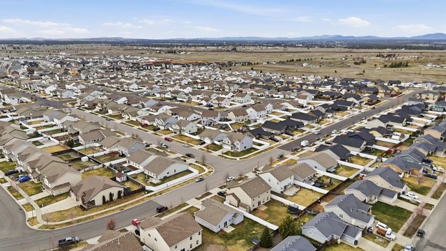 315 S Lawson St, Airway Heights, WA 99001