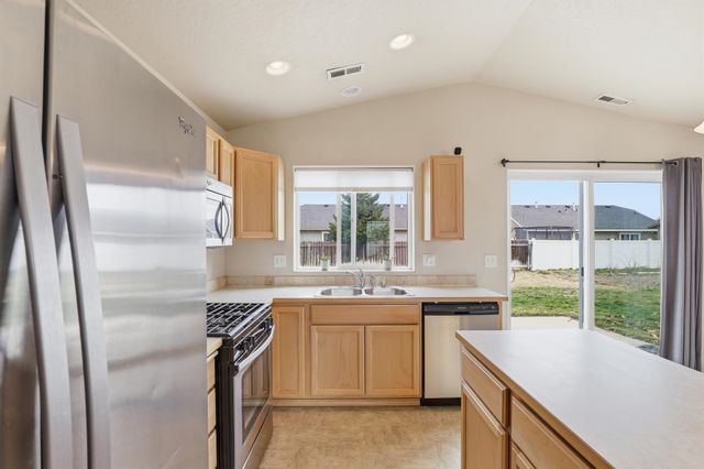 315 S Lawson St, Airway Heights, WA 99001