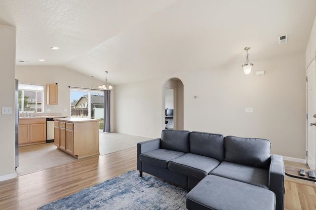 315 S Lawson St, Airway Heights, WA 99001