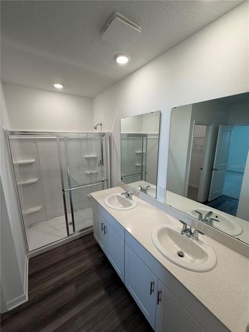 5477 CROWN POINT ROAD, Kissimmee, FL 34758