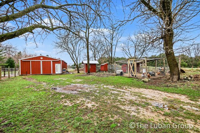 8753 Wabasis Avenue NE, Greenville, MI 48838