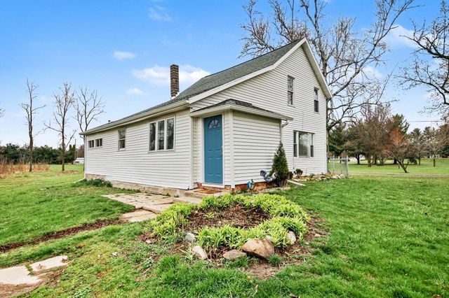 8753 Wabasis Avenue NE, Greenville, MI 48838