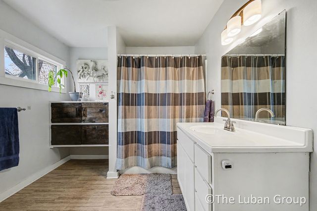 8753 Wabasis Avenue NE, Greenville, MI 48838