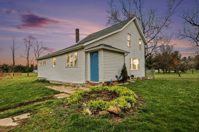 8753 Wabasis Avenue NE, Greenville, MI 48838
