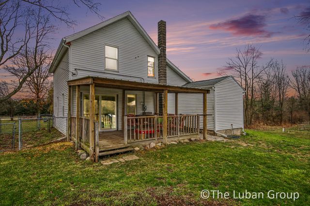 8753 Wabasis Avenue NE, Greenville, MI 48838