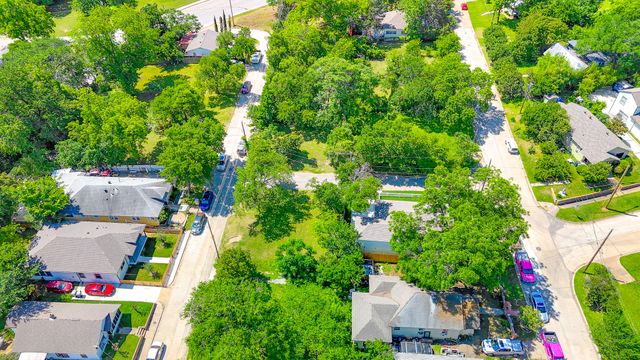 209 Landis Street, Dallas, TX 75203