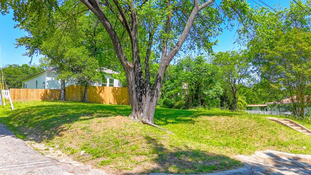 209 Landis Street, Dallas, TX 75203