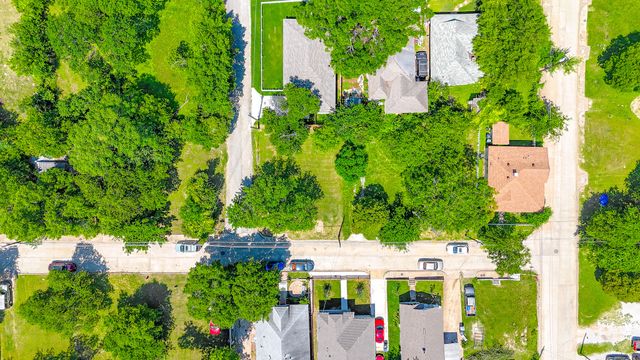 209 Landis Street, Dallas, TX 75203