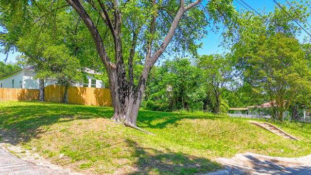 209 Landis Street, Dallas, TX 75203