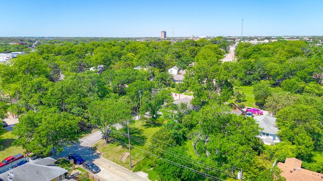 209 Landis Street, Dallas, TX 75203