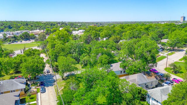 209 Landis Street, Dallas, TX 75203