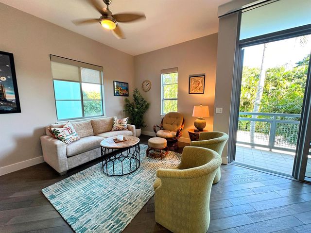 365 SE 6th Avenue 203, Delray Beach, FL 33483
