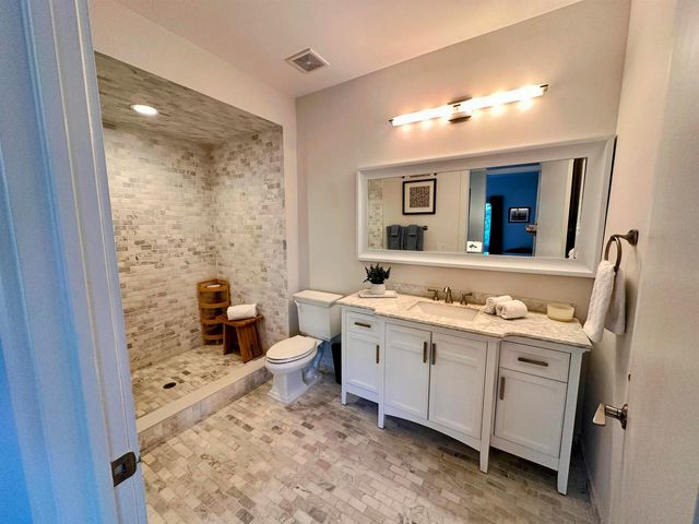 365 SE 6th Avenue 203, Delray Beach, FL 33483