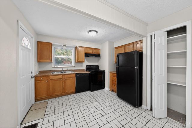 1149 Madeleine Circle, Springfield Twp., OH 45231