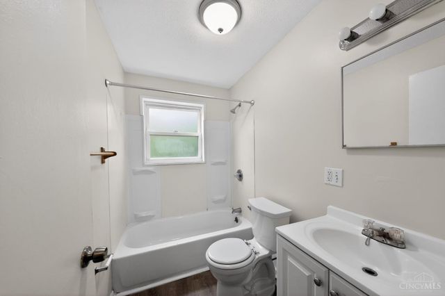 1149 Madeleine Circle, Springfield Twp., OH 45231