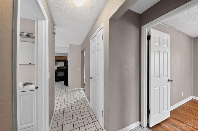 1149 Madeleine Circle, Springfield Twp., OH 45231