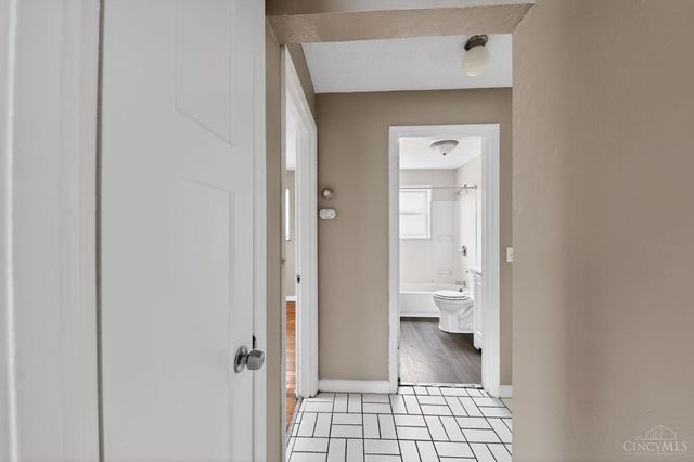 1149 Madeleine Circle, Springfield Twp., OH 45231