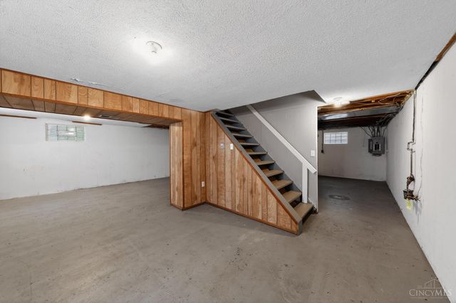 1149 Madeleine Circle, Springfield Twp., OH 45231
