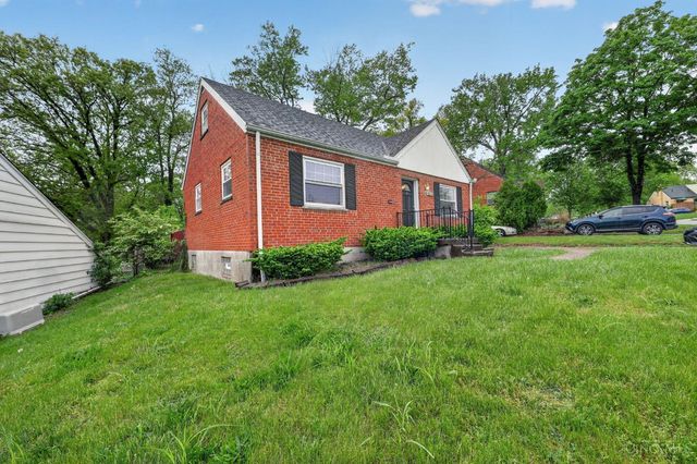 1149 Madeleine Circle, Springfield Twp., OH 45231