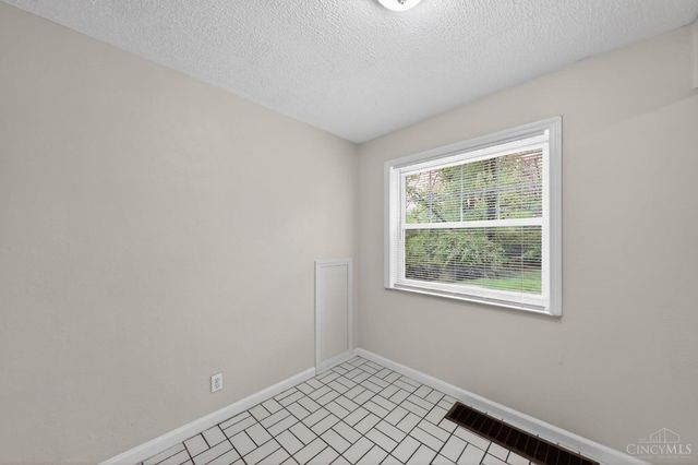 1149 Madeleine Circle, Springfield Twp., OH 45231