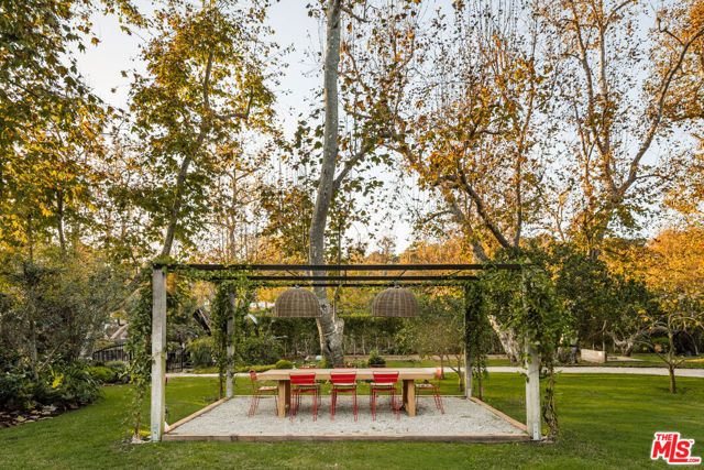 6332 Busch Drive, Malibu, CA 90265