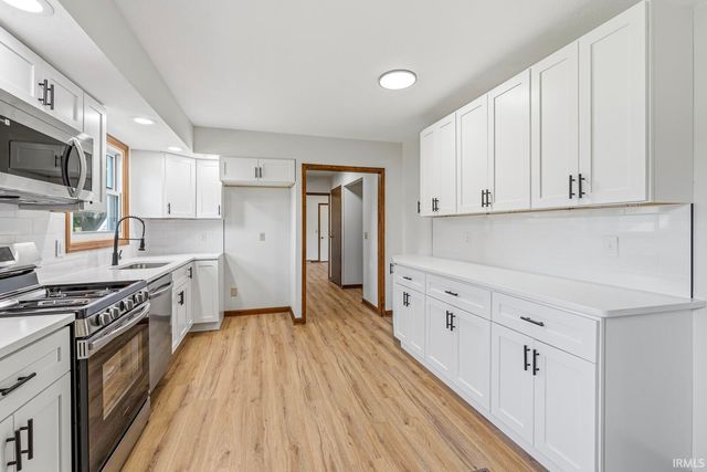 5611 Cape Cod Lane, South Bend, IN 46614