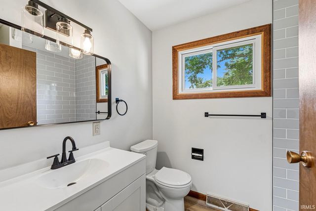 5611 Cape Cod Lane, South Bend, IN 46614