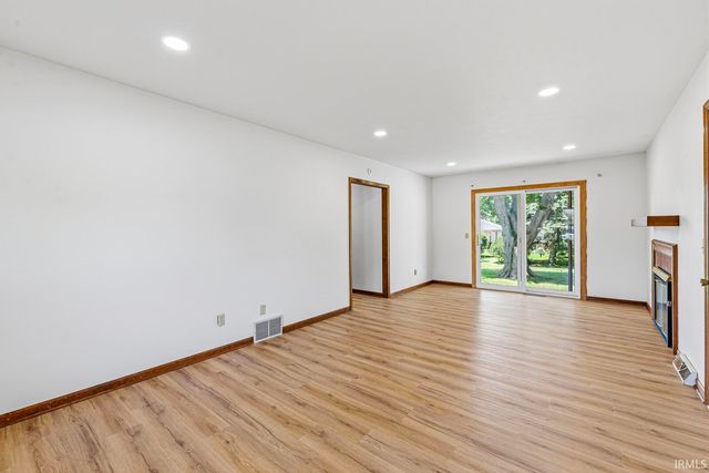 5611 Cape Cod Lane, South Bend, IN 46614