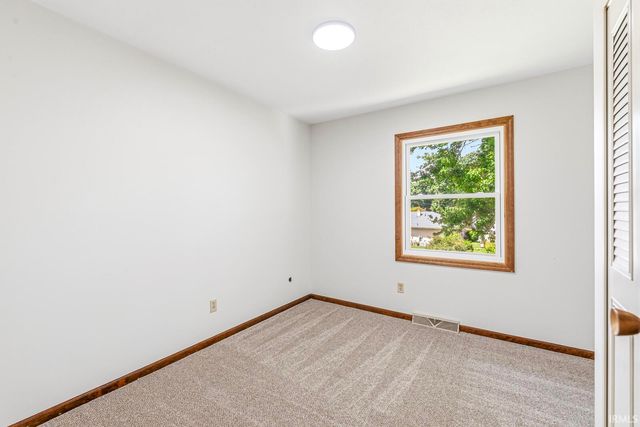 5611 Cape Cod Lane, South Bend, IN 46614