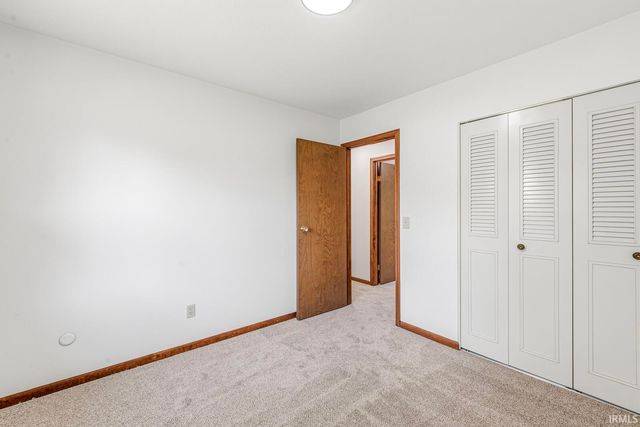 5611 Cape Cod Lane, South Bend, IN 46614