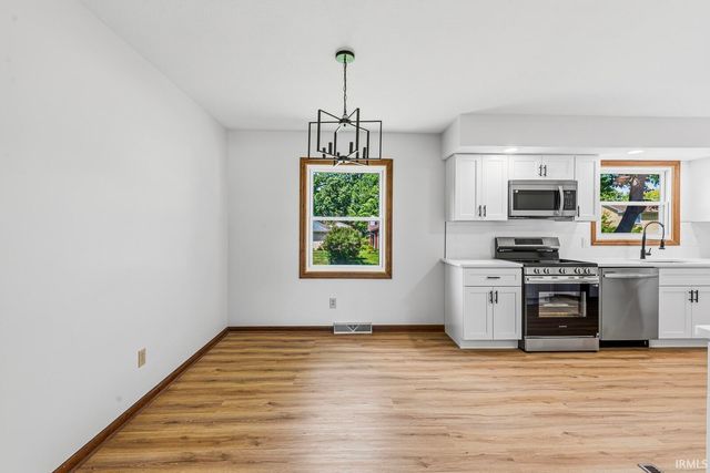 5611 Cape Cod Lane, South Bend, IN 46614