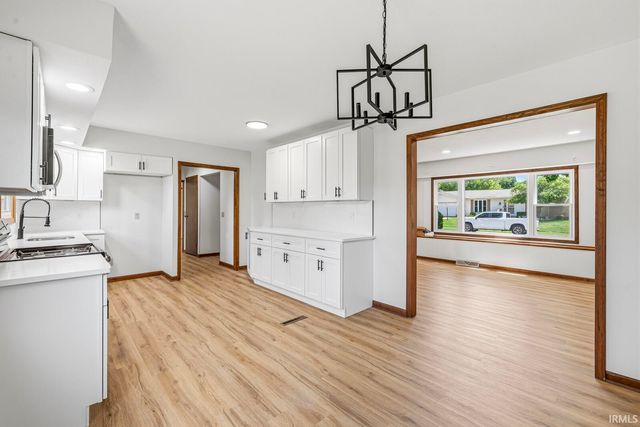 5611 Cape Cod Lane, South Bend, IN 46614