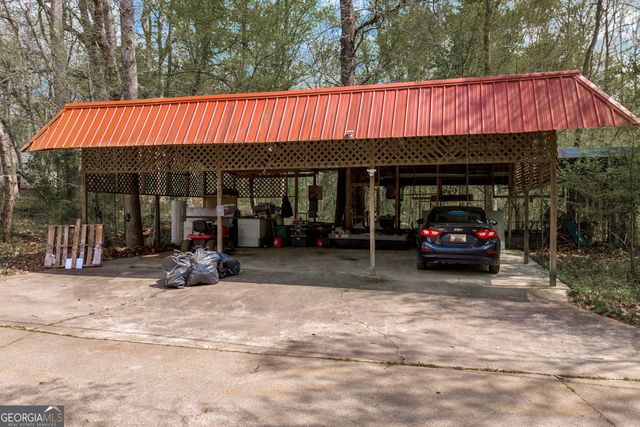 743 Blacks Creek Church Road, Danielsville, GA 30633