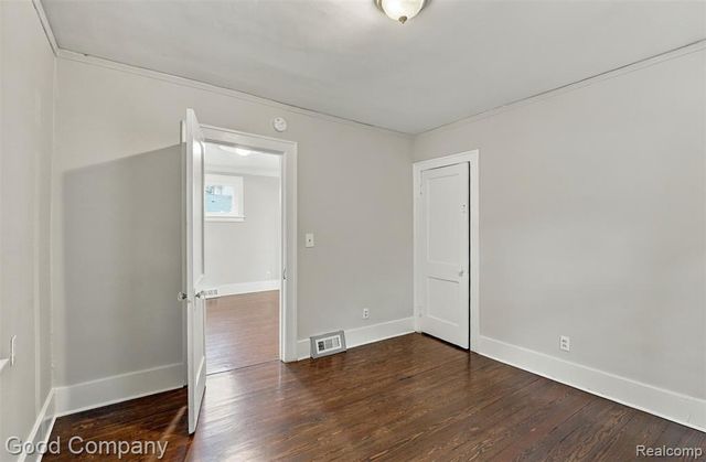 541 E Breckenridge Street, Ferndale, MI 48220