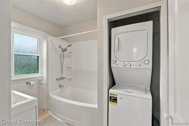 541 E Breckenridge Street, Ferndale, MI 48220