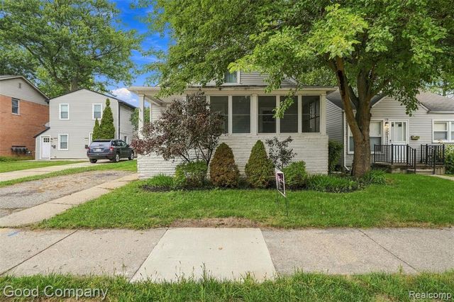 541 E Breckenridge Street, Ferndale, MI 48220