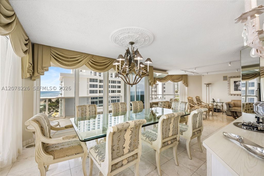 Image 12 of property listing at 16711 Collins Ave 907, Sunny Isles Beach, FL 33160