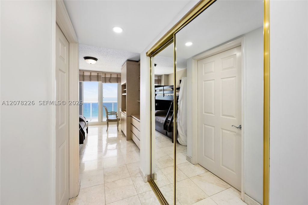 Image 19 of property listing at 16711 Collins Ave 907, Sunny Isles Beach, FL 33160